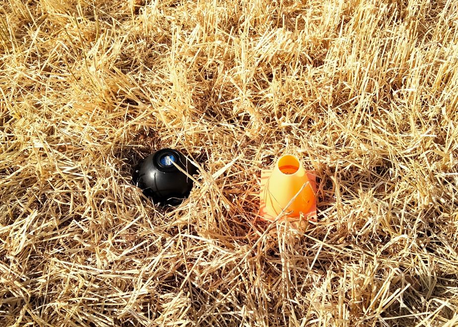 medición de flujo de radón del suelo con sistema E-PERM